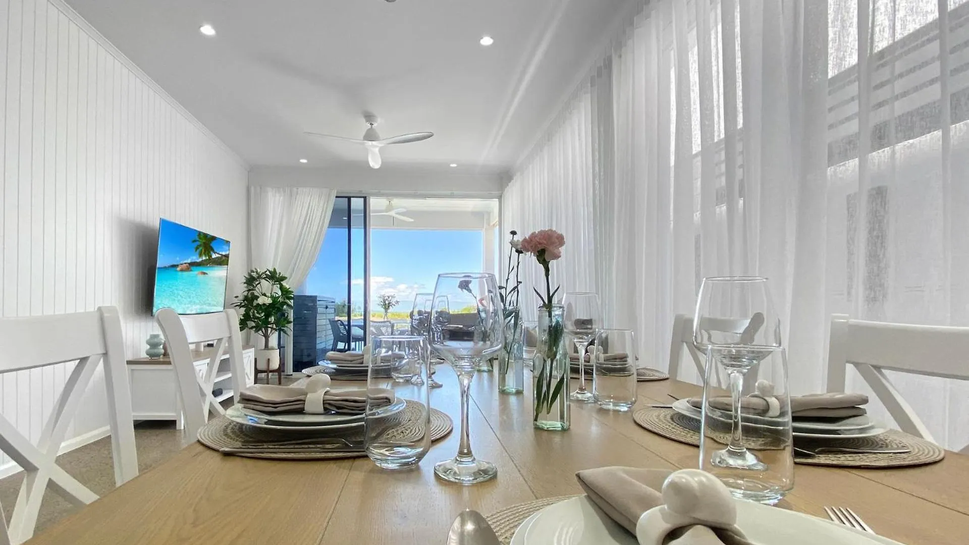 Holiday home Casa Del Sol Villa Nelly Bay Australia